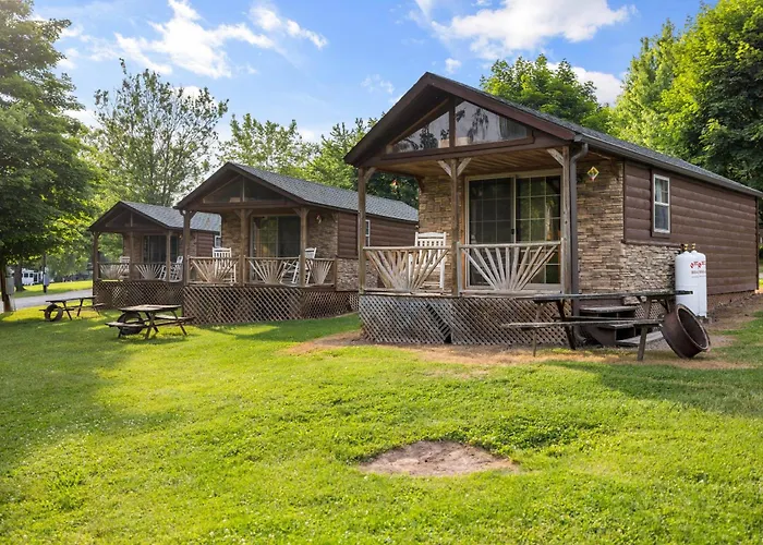 Deluxe Cabin7 Within Campground